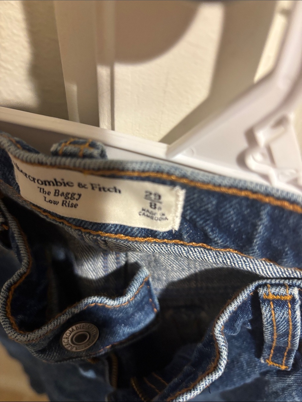Abercrombie & Fitch The Baggy Low Rise Jeans - Medium Blue - Picture 4 of 5